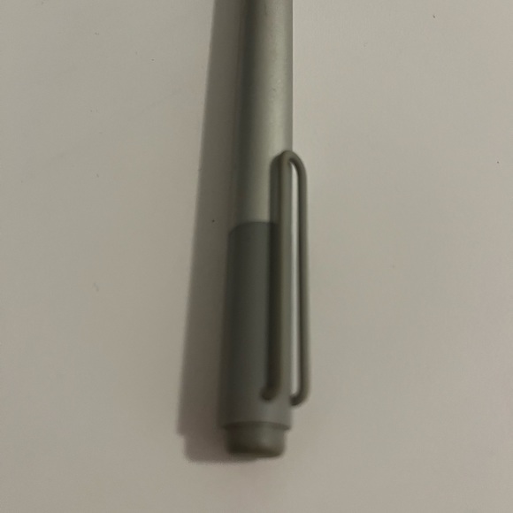 Microsoft Surface Pen brand new never used - Picture 4 of 8